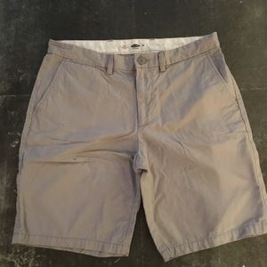 Old Navy grey shorts